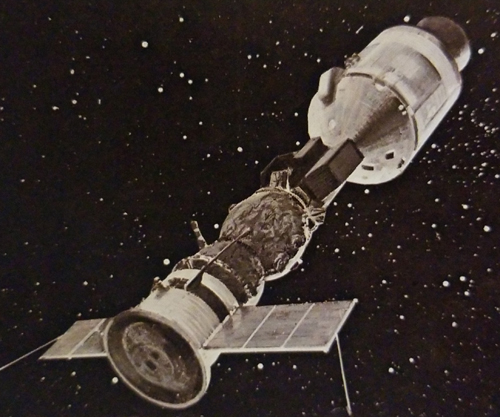 Apollo 18 and Soyuz XIX docked (SFC)