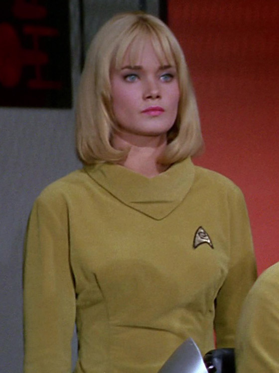 Andrea Dromm as Smith (TOS 01)