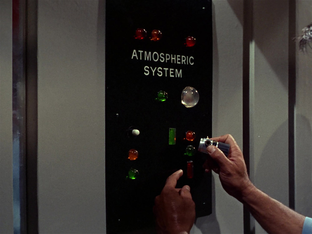 life support controls (TOS08)